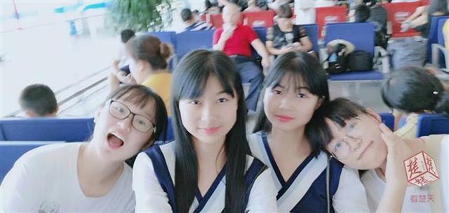 牛！双胞胎姐妹闯过自主招生三关，同被武大耽美小说
录取